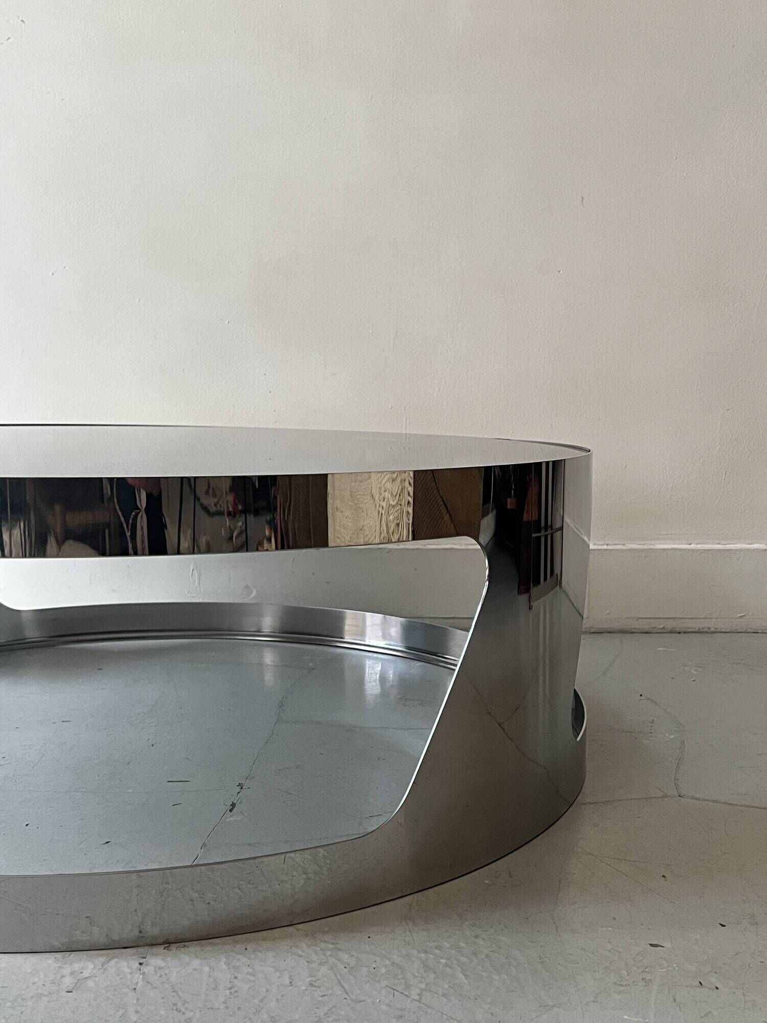 Italian round coffee table in chromed metal & smoked glass, 1970s design