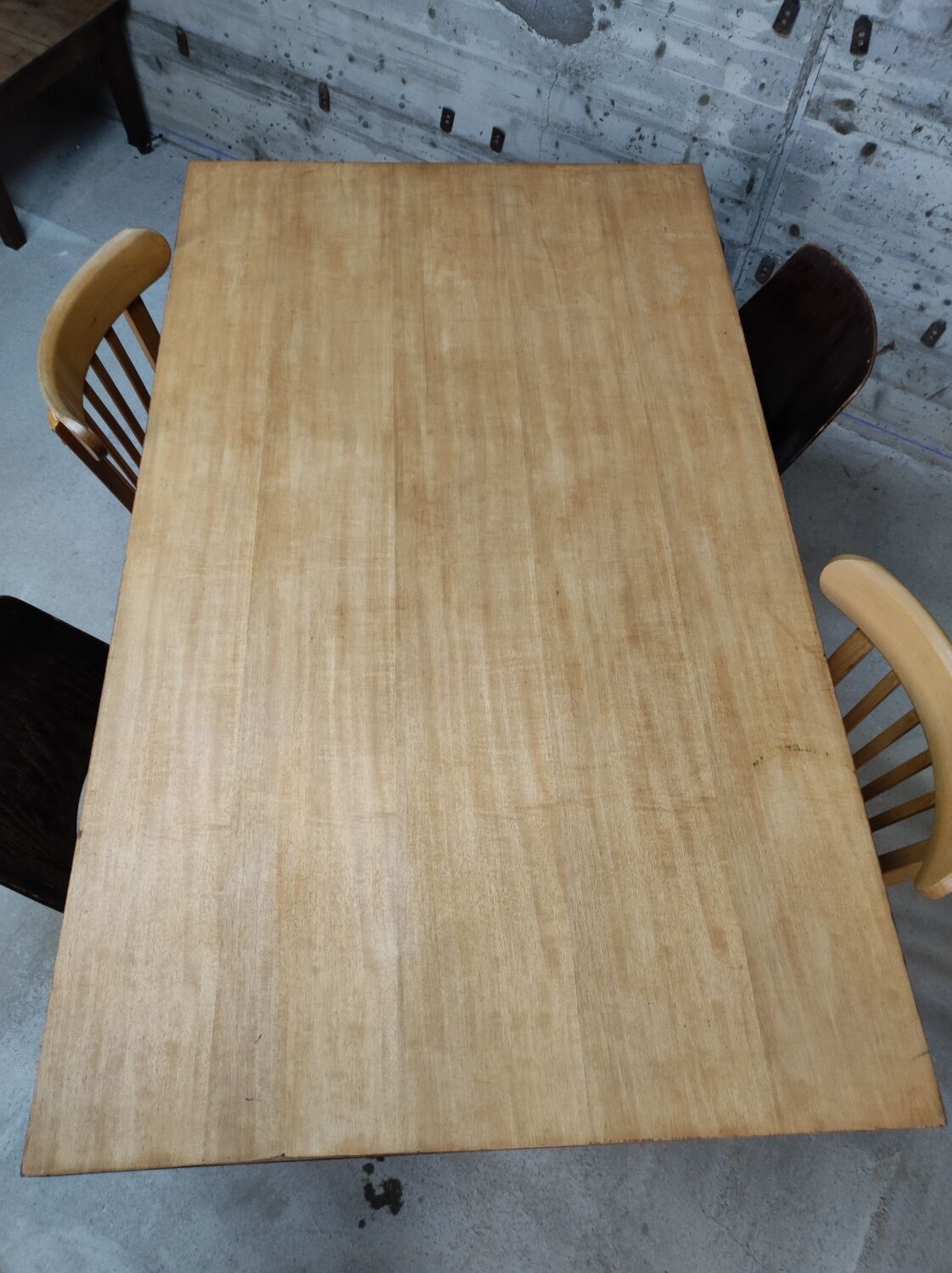 Vintage table 6/10 people