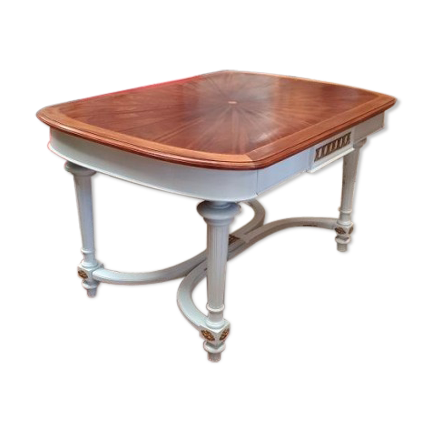 Extendable table Louis XV style