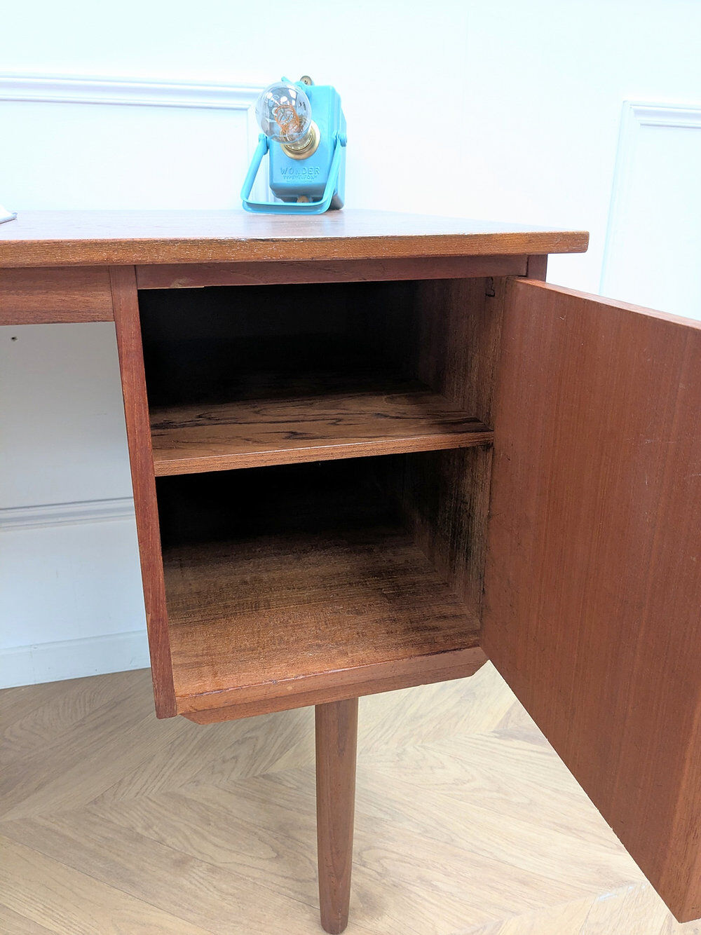 Scandinavian desk