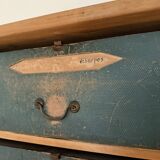 Notary desk with blue flaps, also known as a card index.