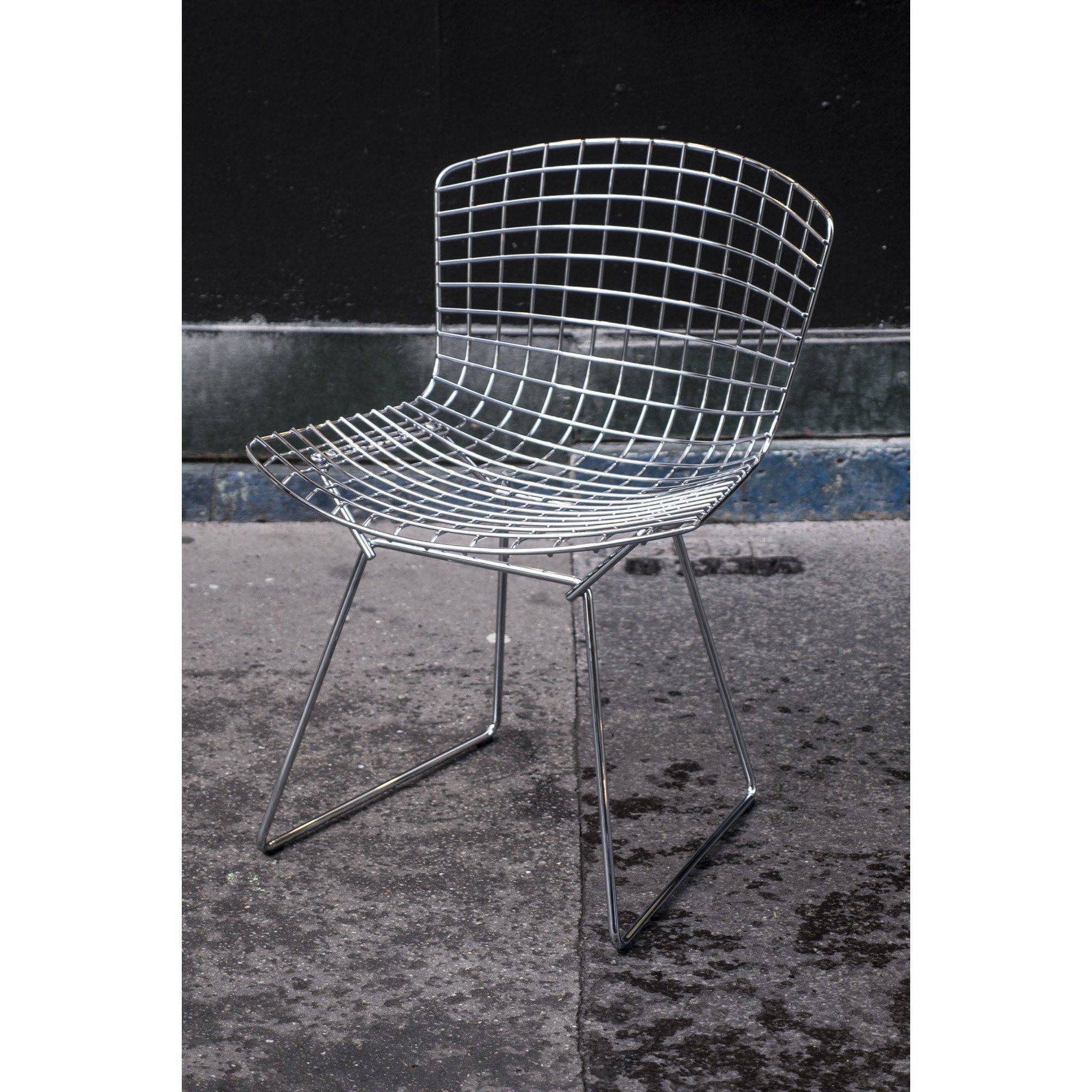 White Wire chair with original cake by Harry Bertoia for Knoll