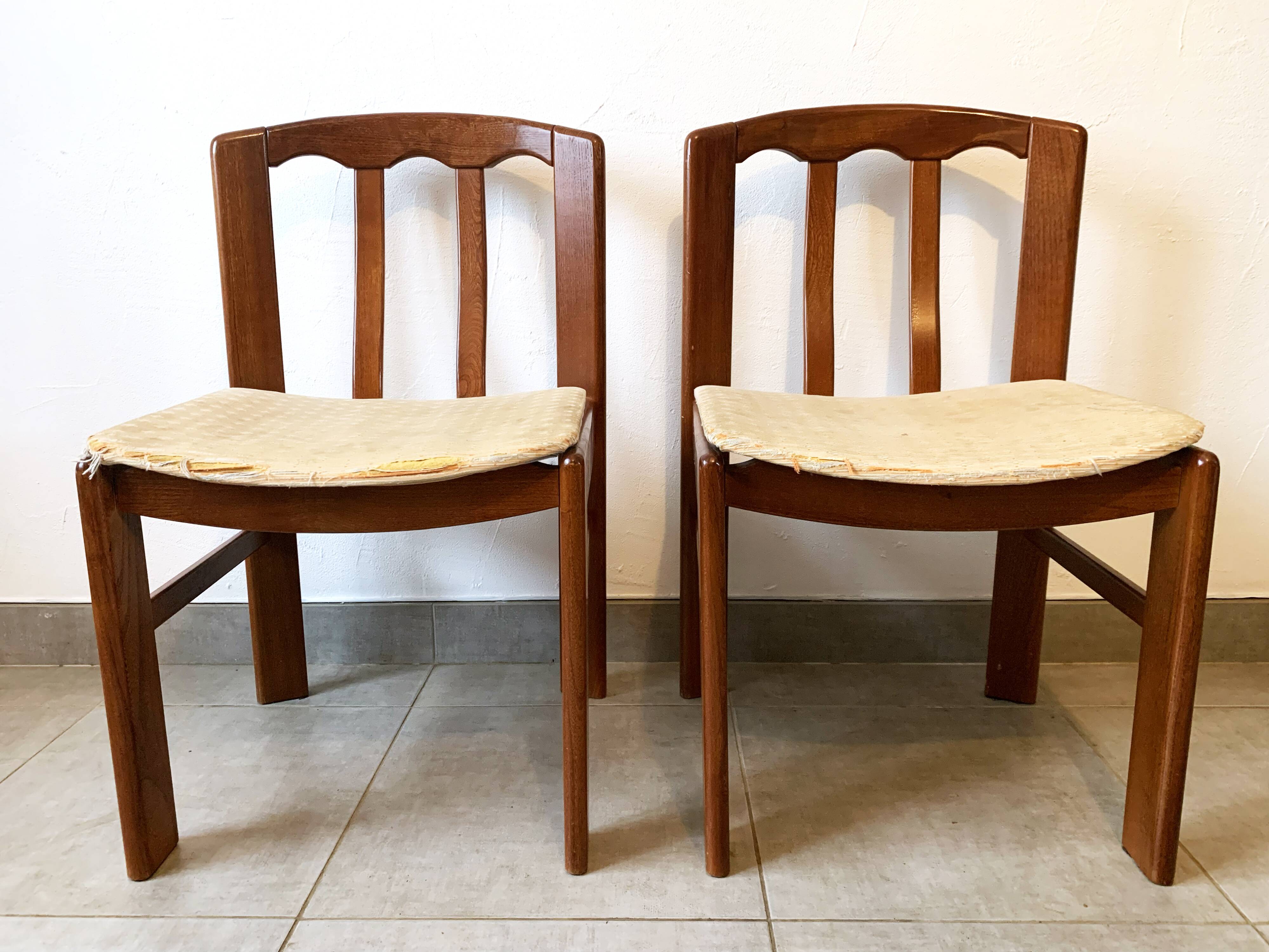 Set of 2 Scandinavian chairs, 1960s. Seats to be redone.