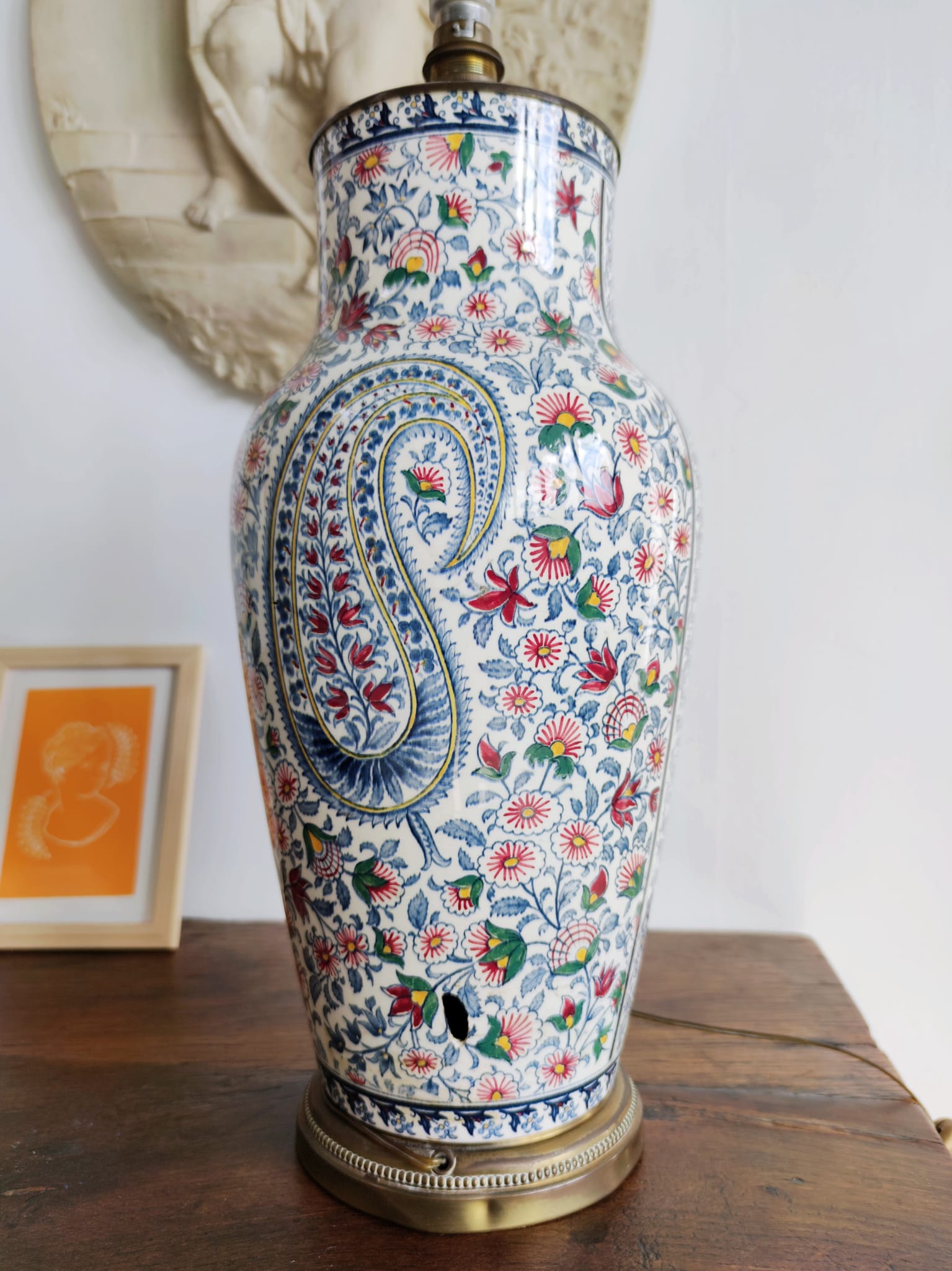 Porcelain lamp foot decorated with Cashemere decoration