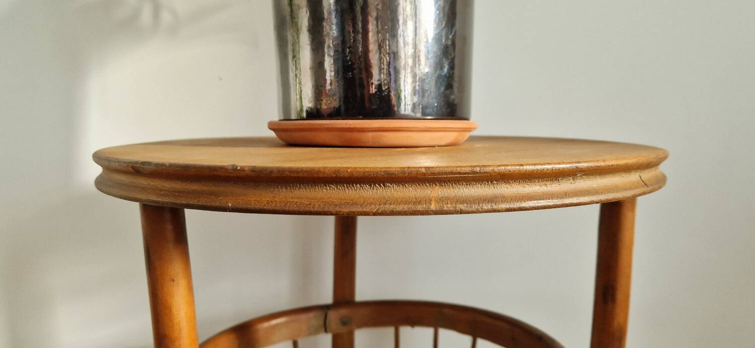 Rattan worker pedestal table from the 1950s