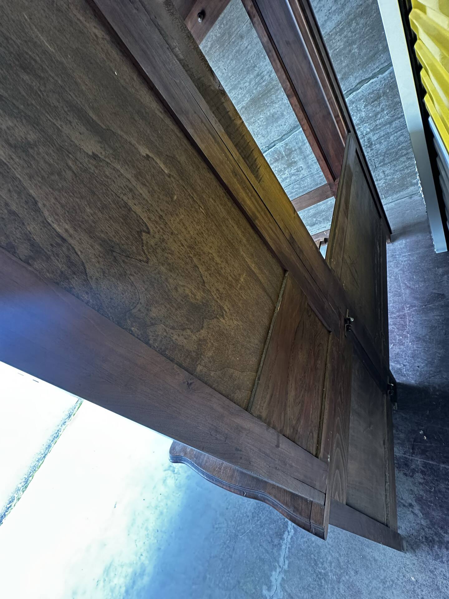 Solid wood bookshelf - French work from the 1950s