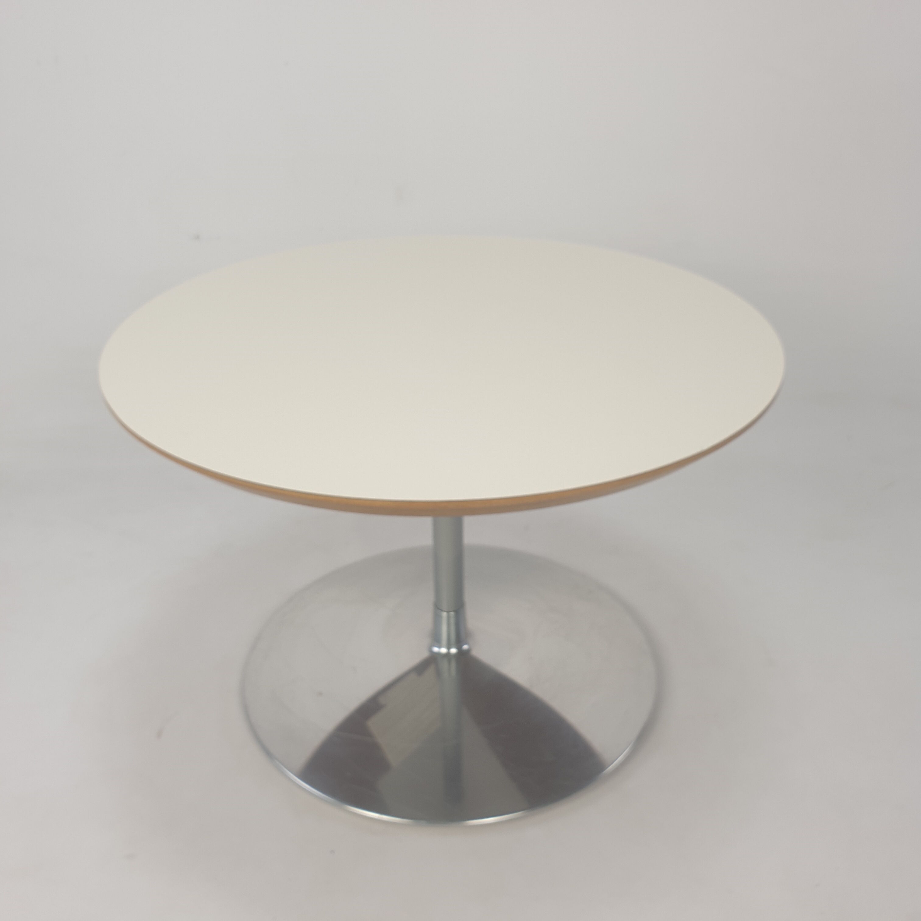 Round Coffee Table by Pierre Paulin for Artifort