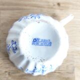 Tasse à thé ancienne