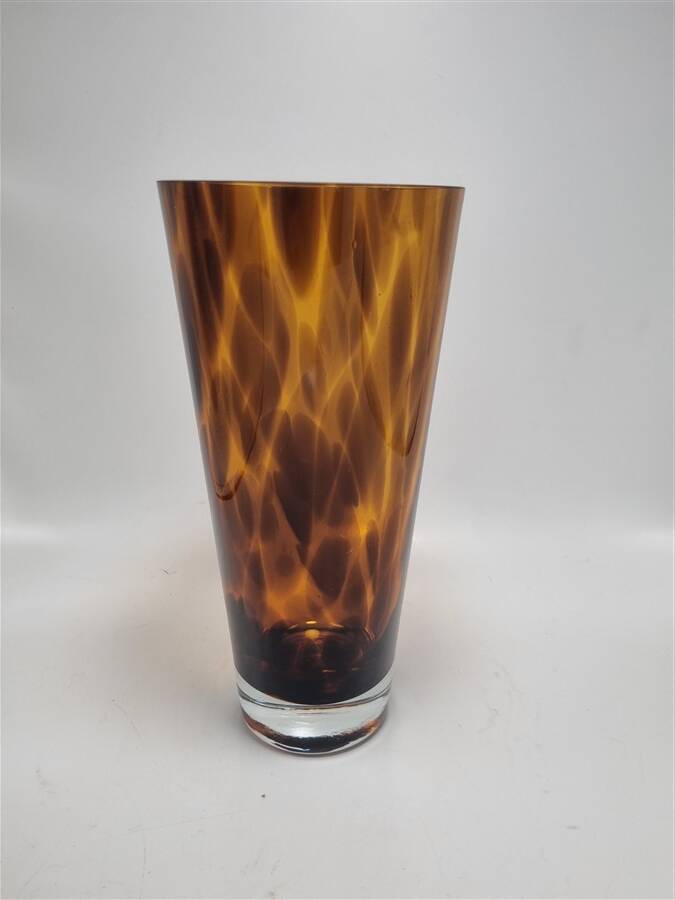 Tortoiseshell vase