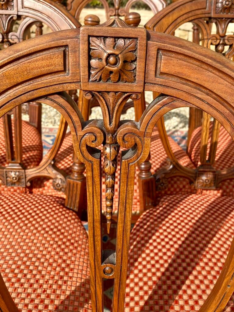 Suite of 6 chairs in walnut  Louis XVI style