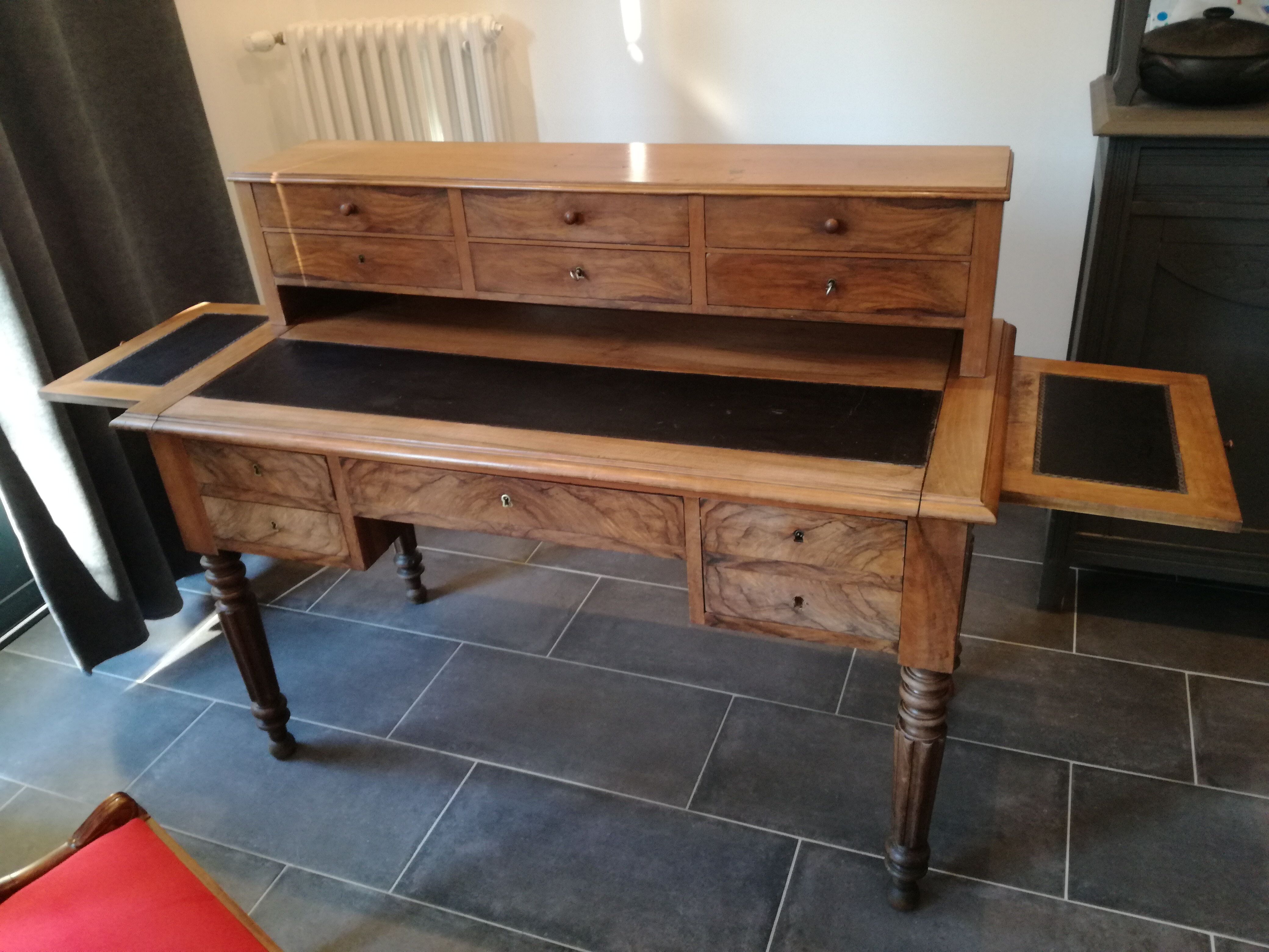 Louis Philippe 19th-century walnut desk Louis Philippe