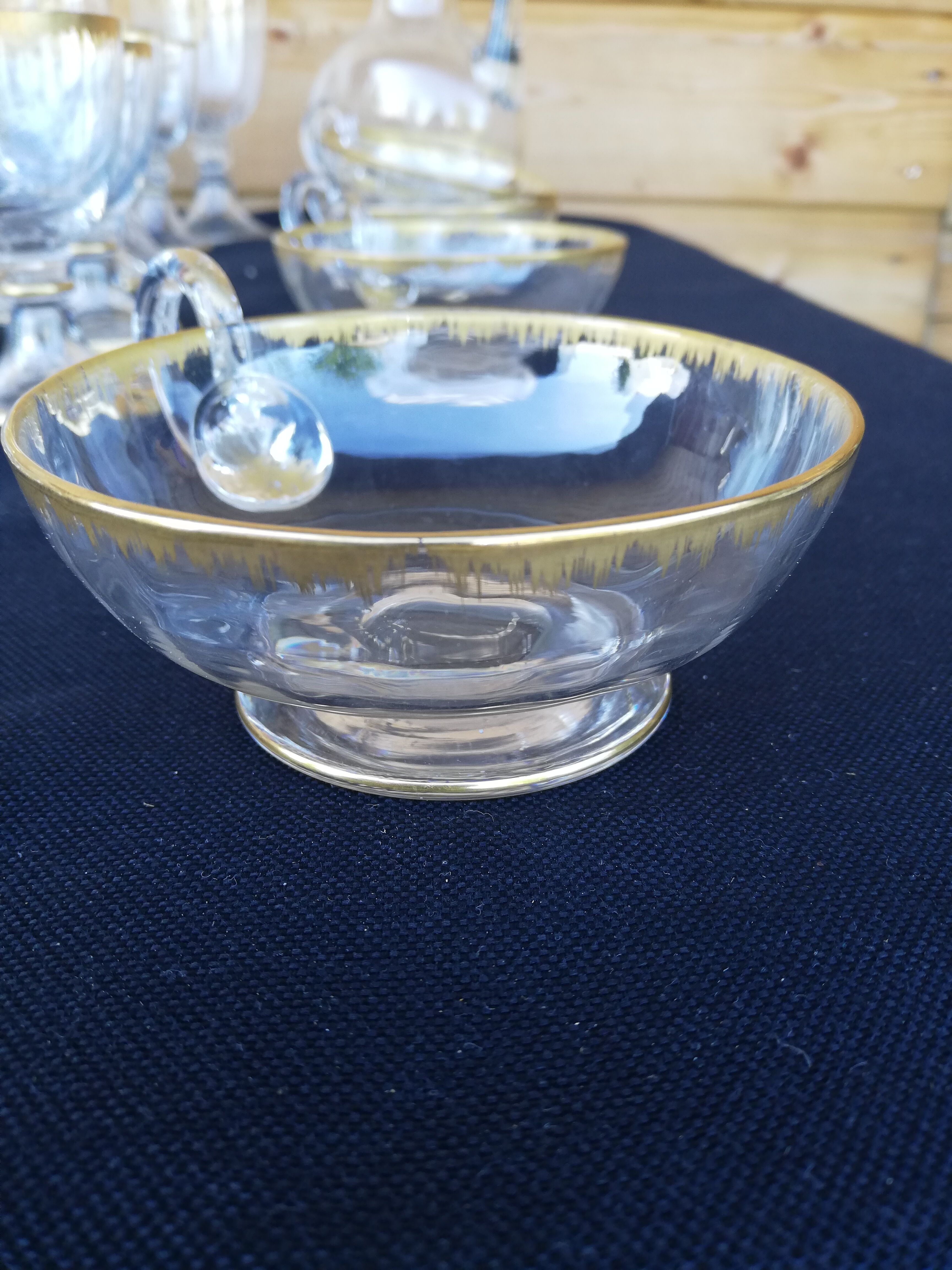 43-piece crystal service