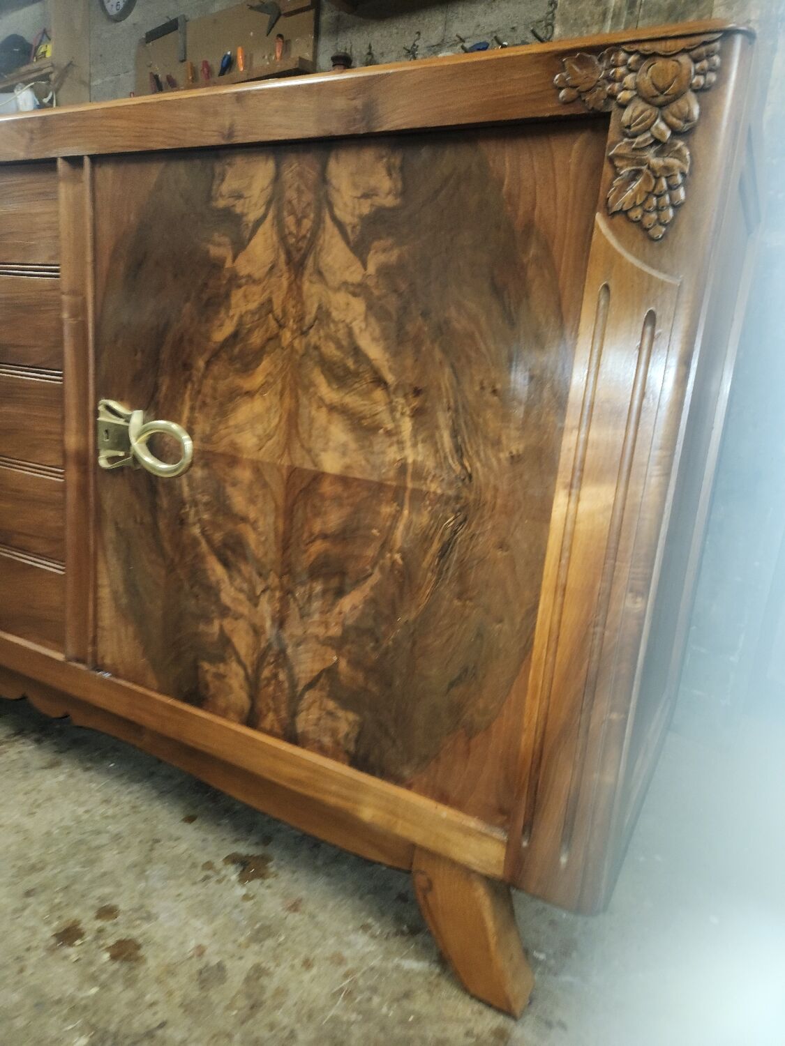 Sideboard in walnut art deco