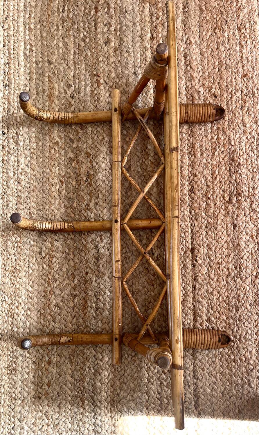 1960s rattan wall hook shelf