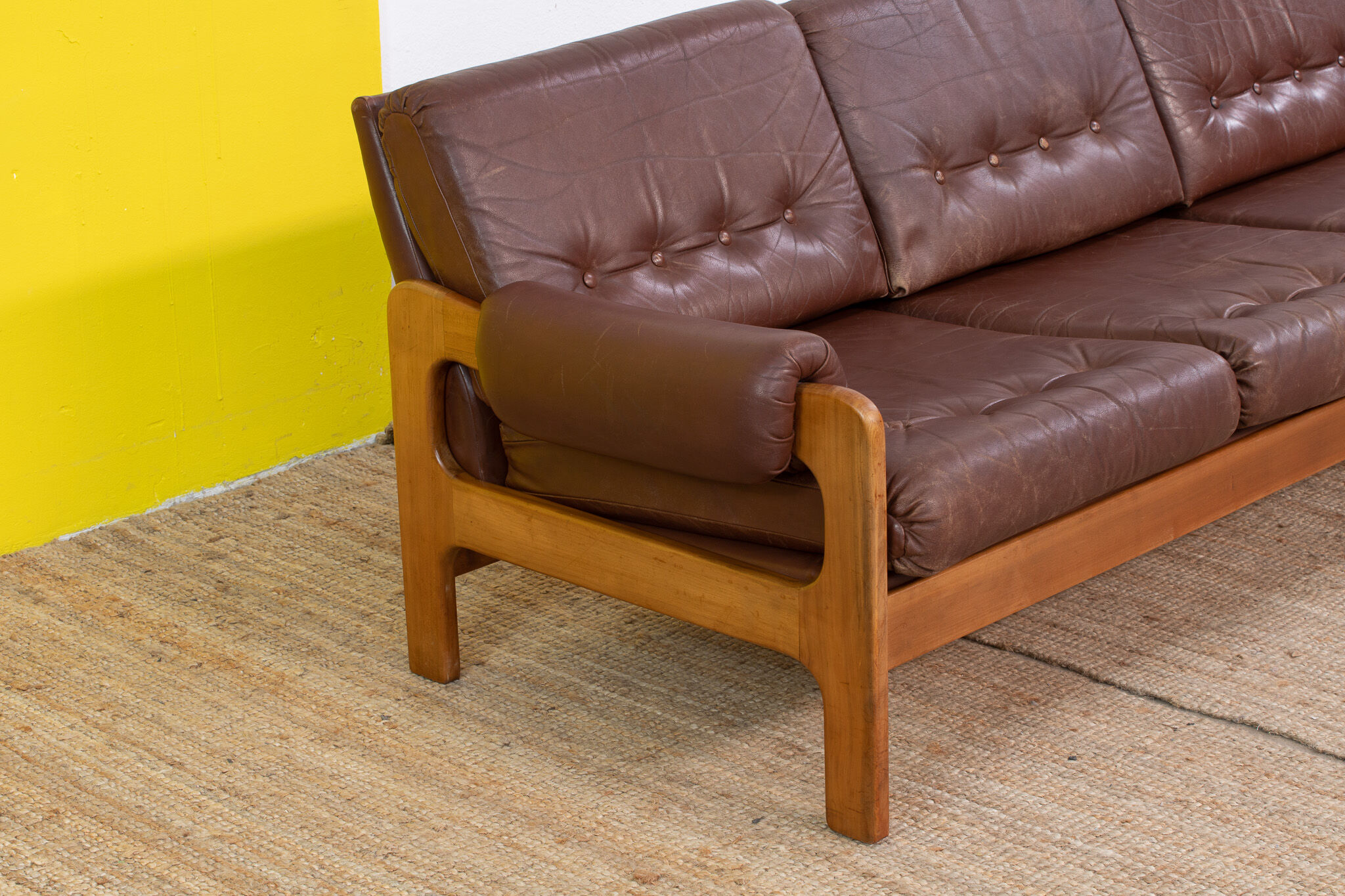 Scandinavian sofa – 205 cm