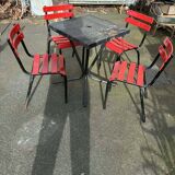 Set of 4 garden chairs and 1 table.