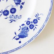 Dessert plate Boch Frères model Grand Bouquet