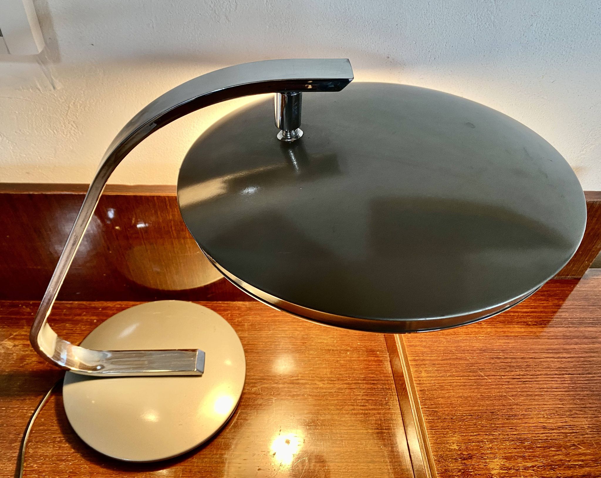 Fase Model 520 lamp by luis Perez de la oliva