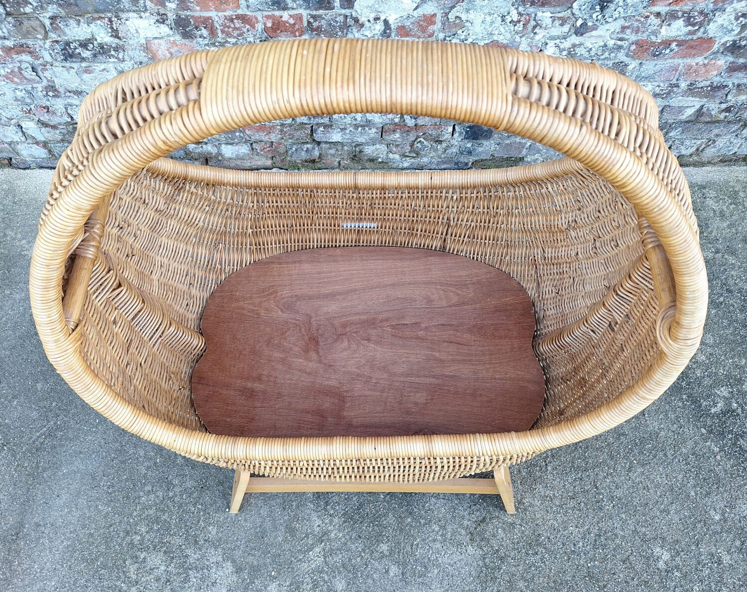 Vintage baby bed designed by Dirk Van Sliedregt for Gebroeders Jonkers, be