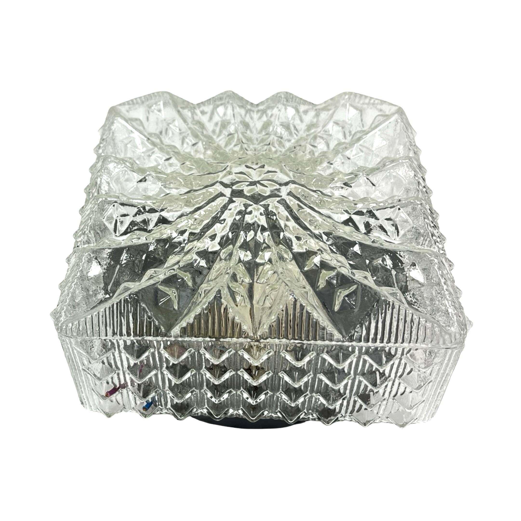 Hillebrand Leuchten ceiling/wall lamp – Model 65262, Germany, 1970s.
