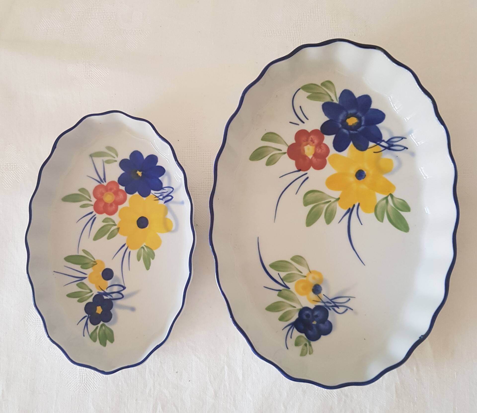 Set of 2 small oval dishes, Sarreguemines Digoin