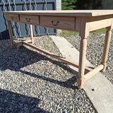 Refectory table