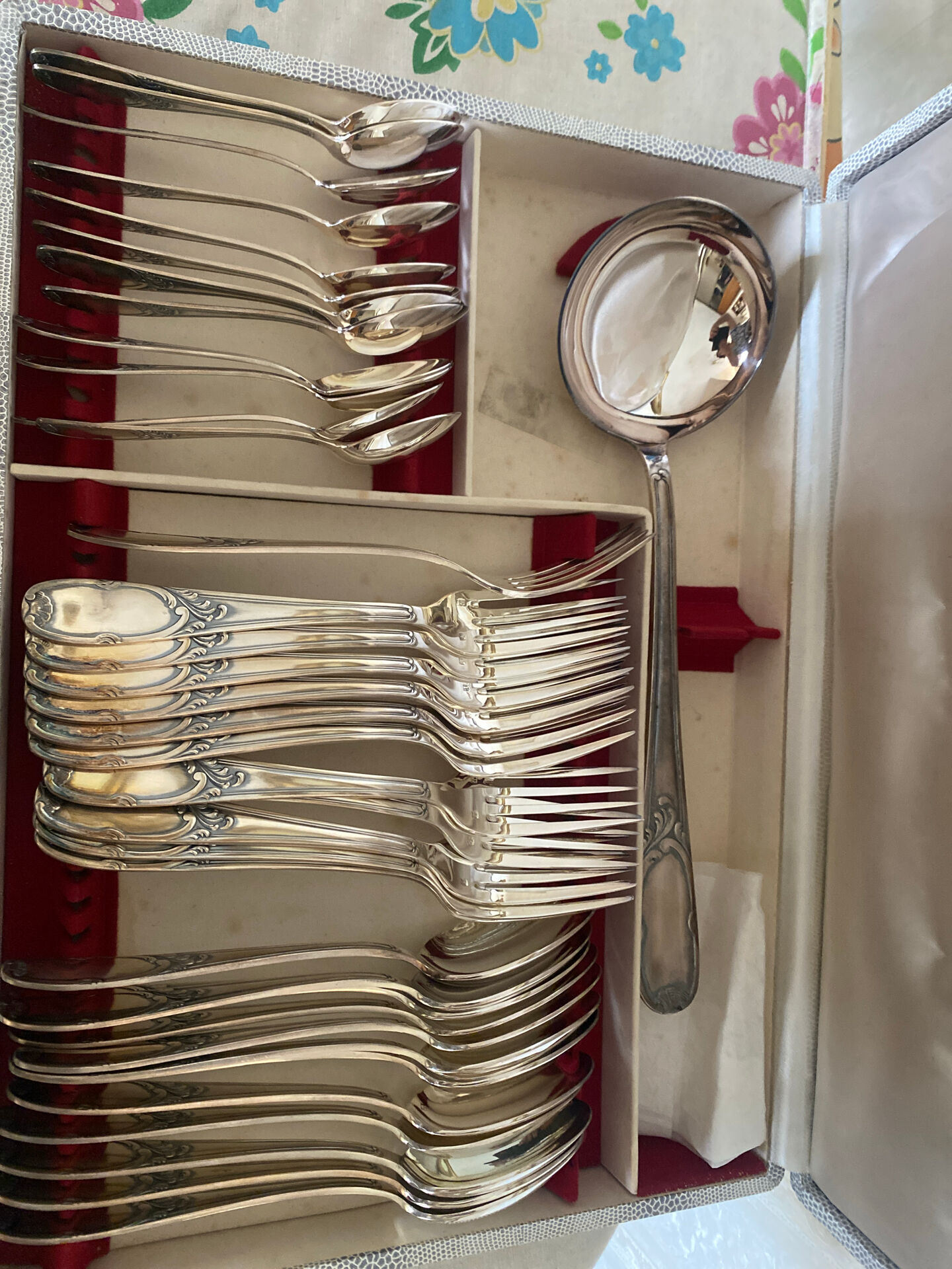 37-piece silver-plated cutlery set - Vintage Liberty silverware