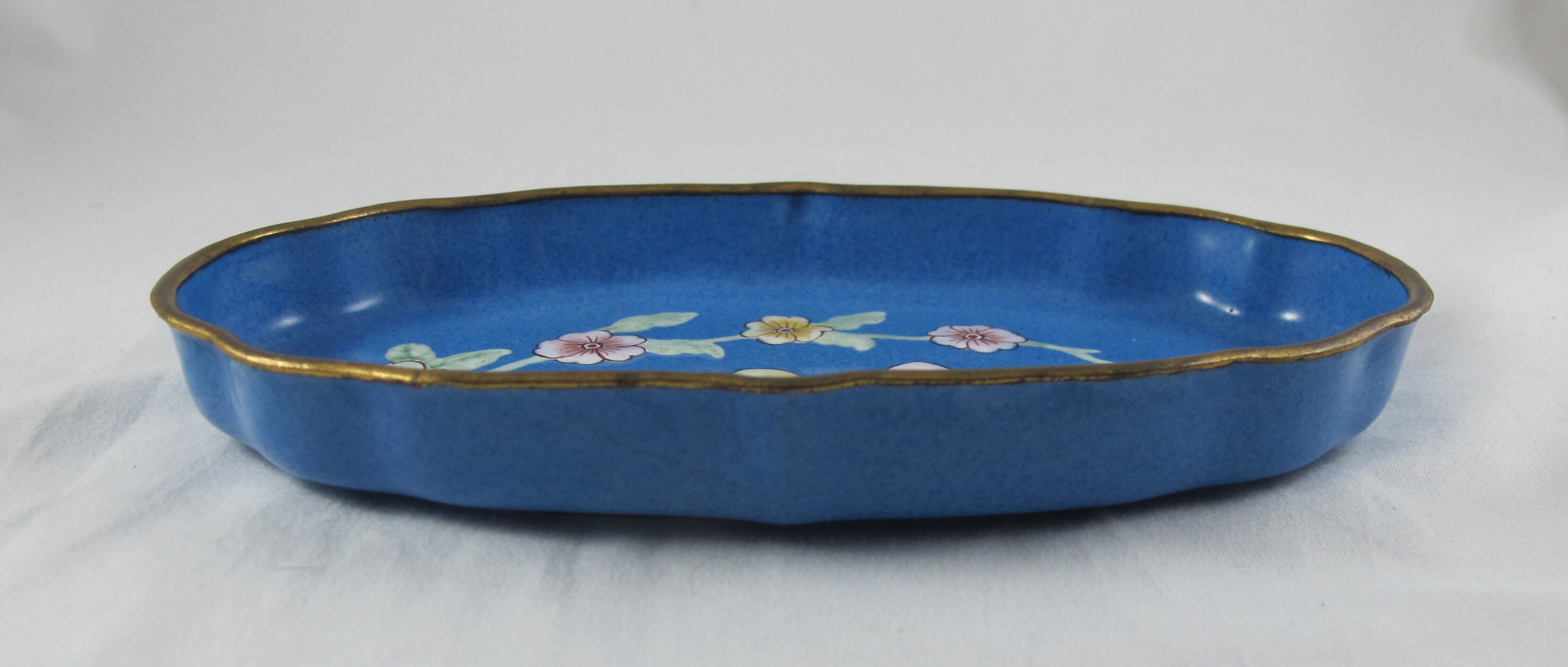 Chinese bronze enamelled catchall