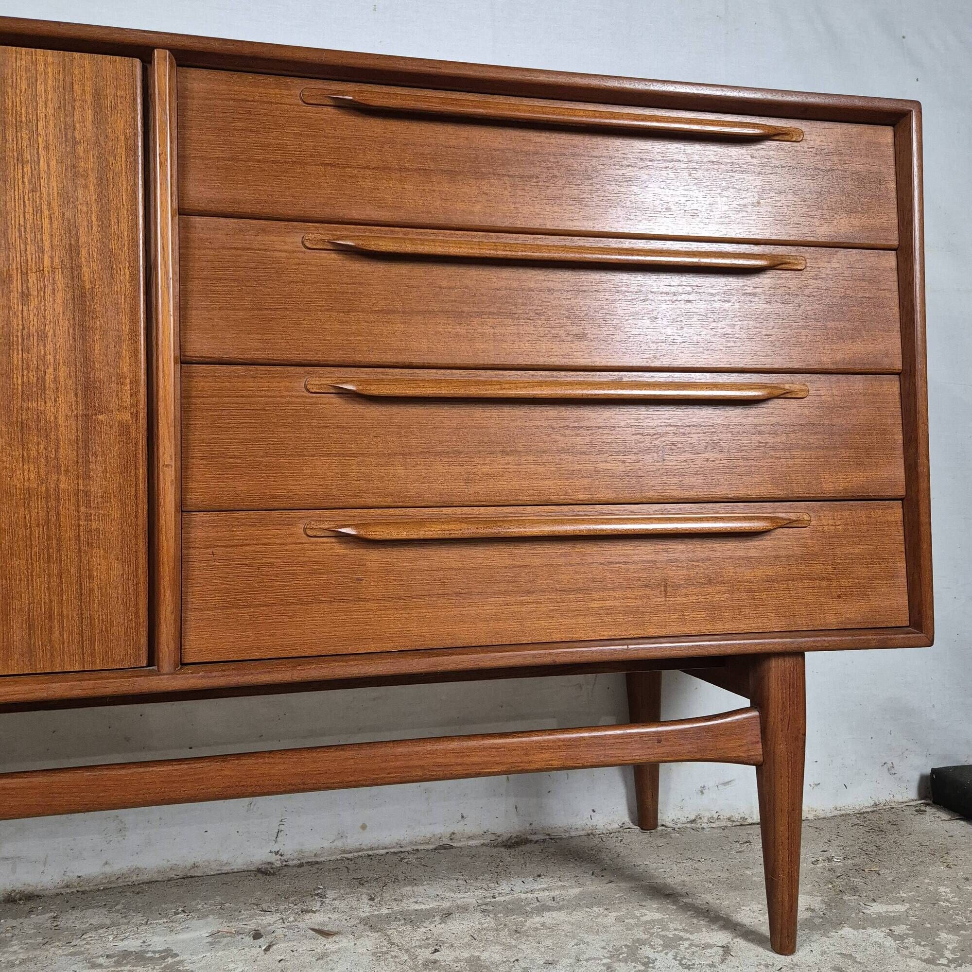 Heinrich Riestenpatt German design vintage sideboard from the 60s