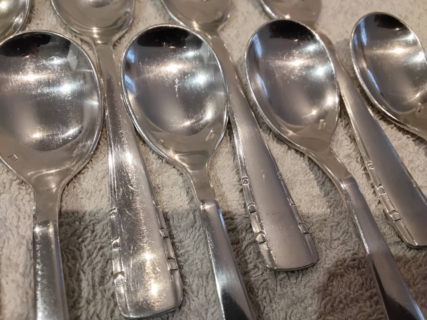 12 silver-plated metal ice cream scoops, silversmith Argental, Art Deco style, 13.3cm