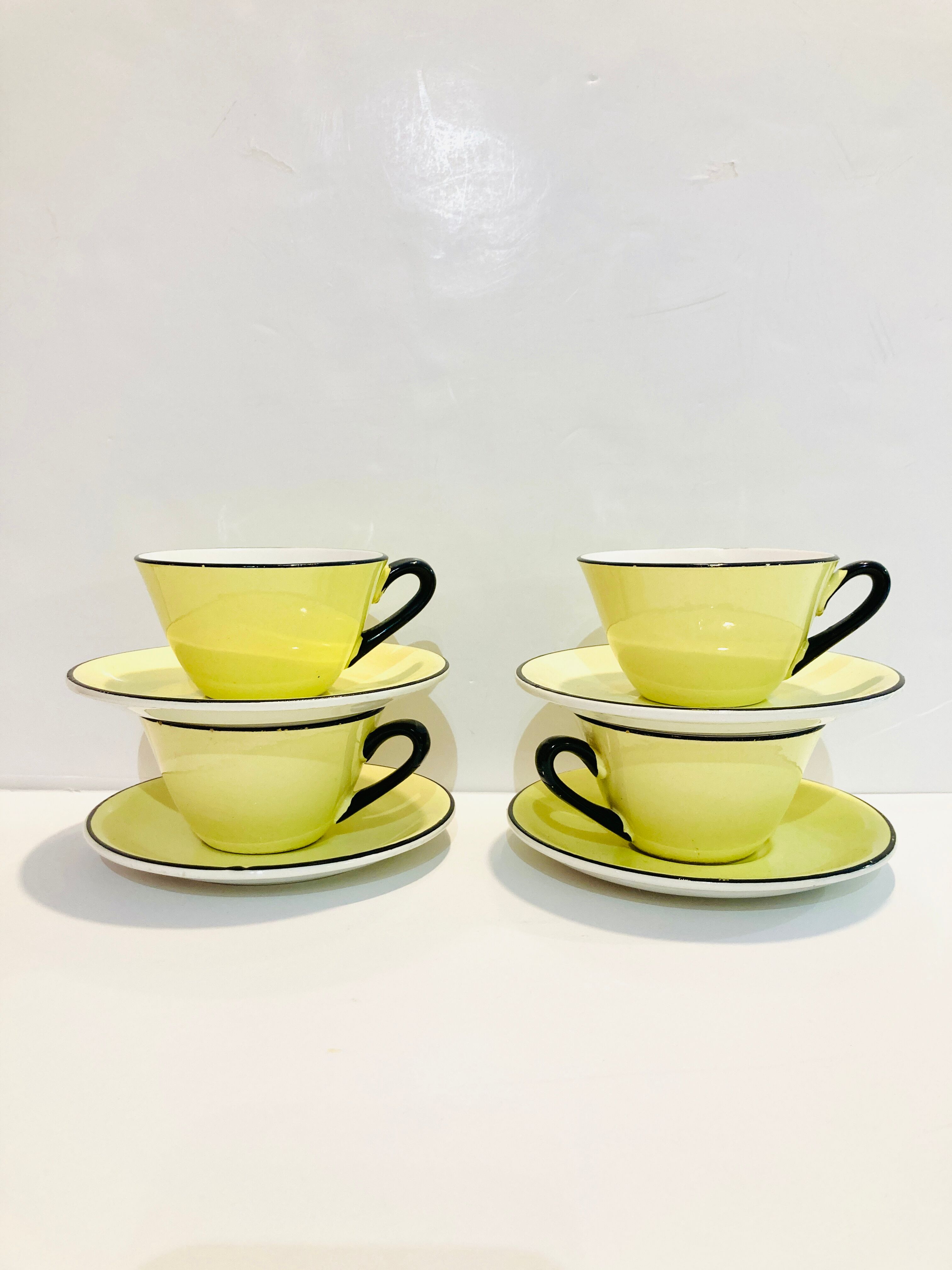 4 pastel yellow cups moulin des loups 50s