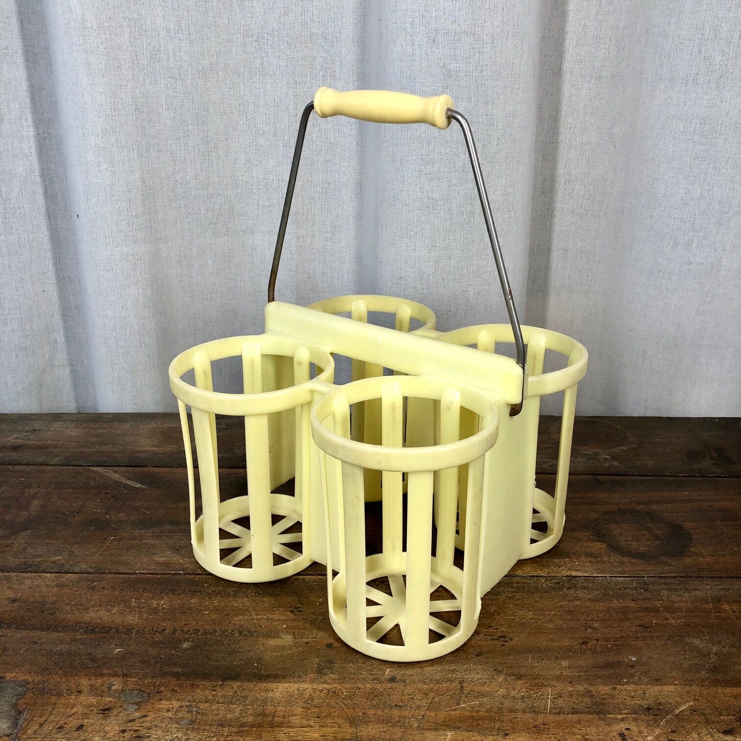 Porte-bouteille vintage jaune