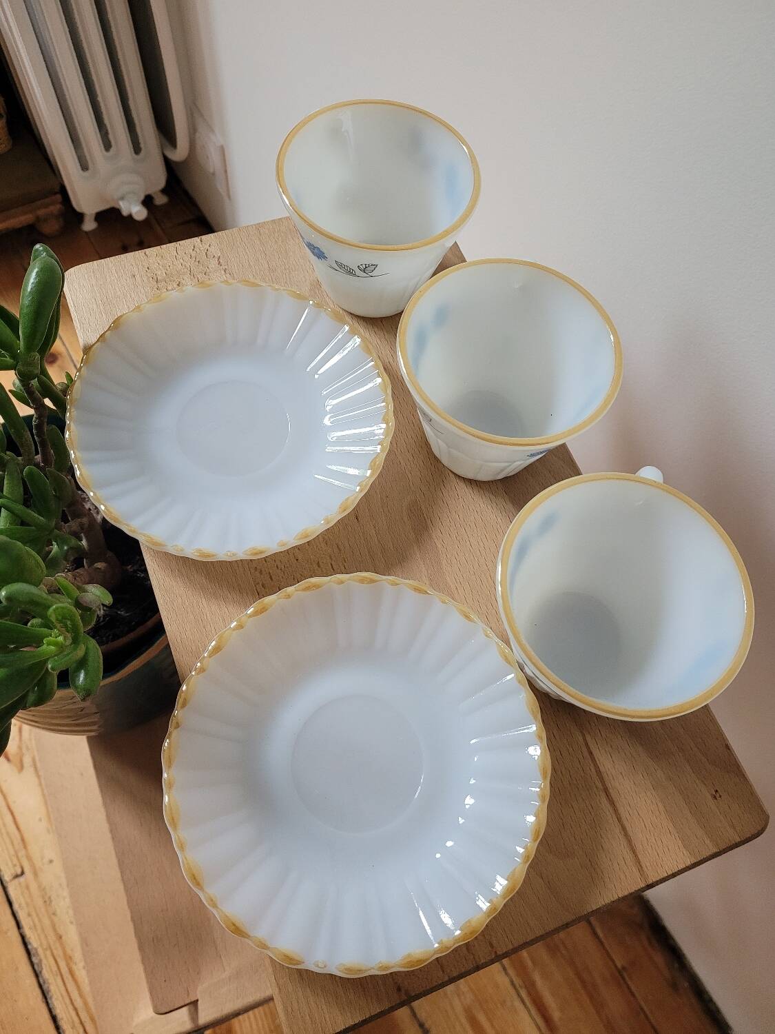 Lot de 3 tasses et soucoupes Crisa