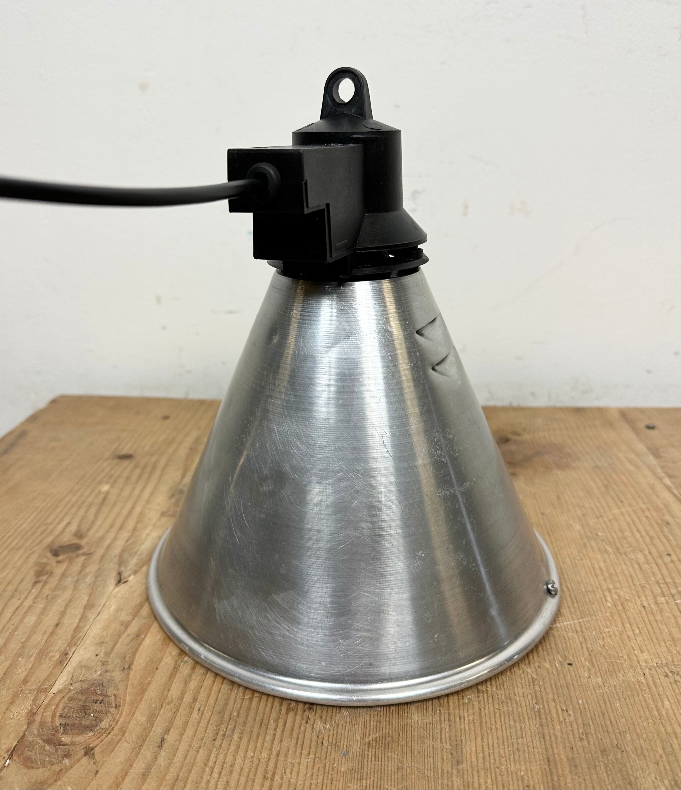 Small Industrial French Aluminium Pendant Lamp, 1960s