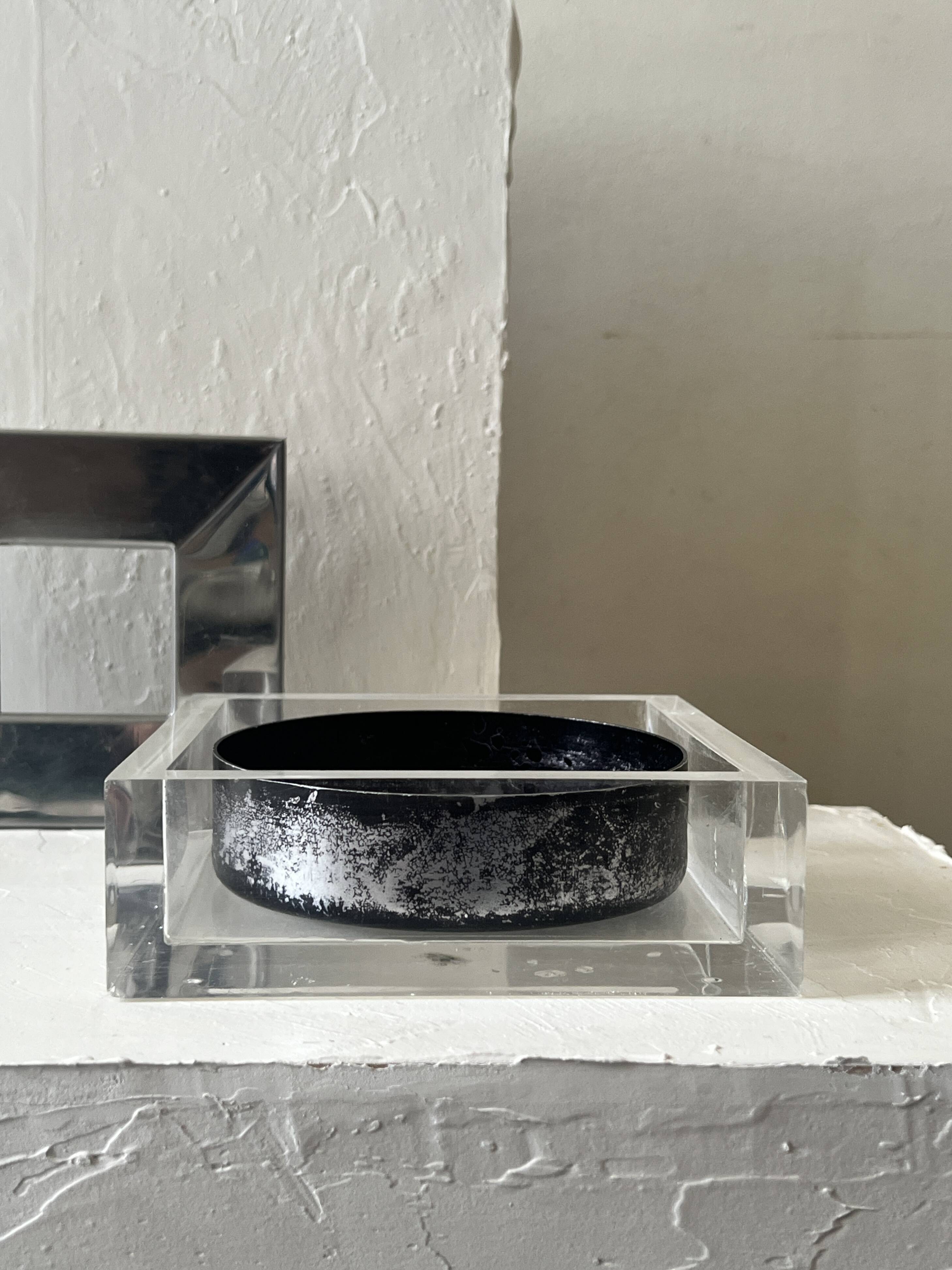 Cendrier design en Plexiglass et métal chromé, Guzzini 1970