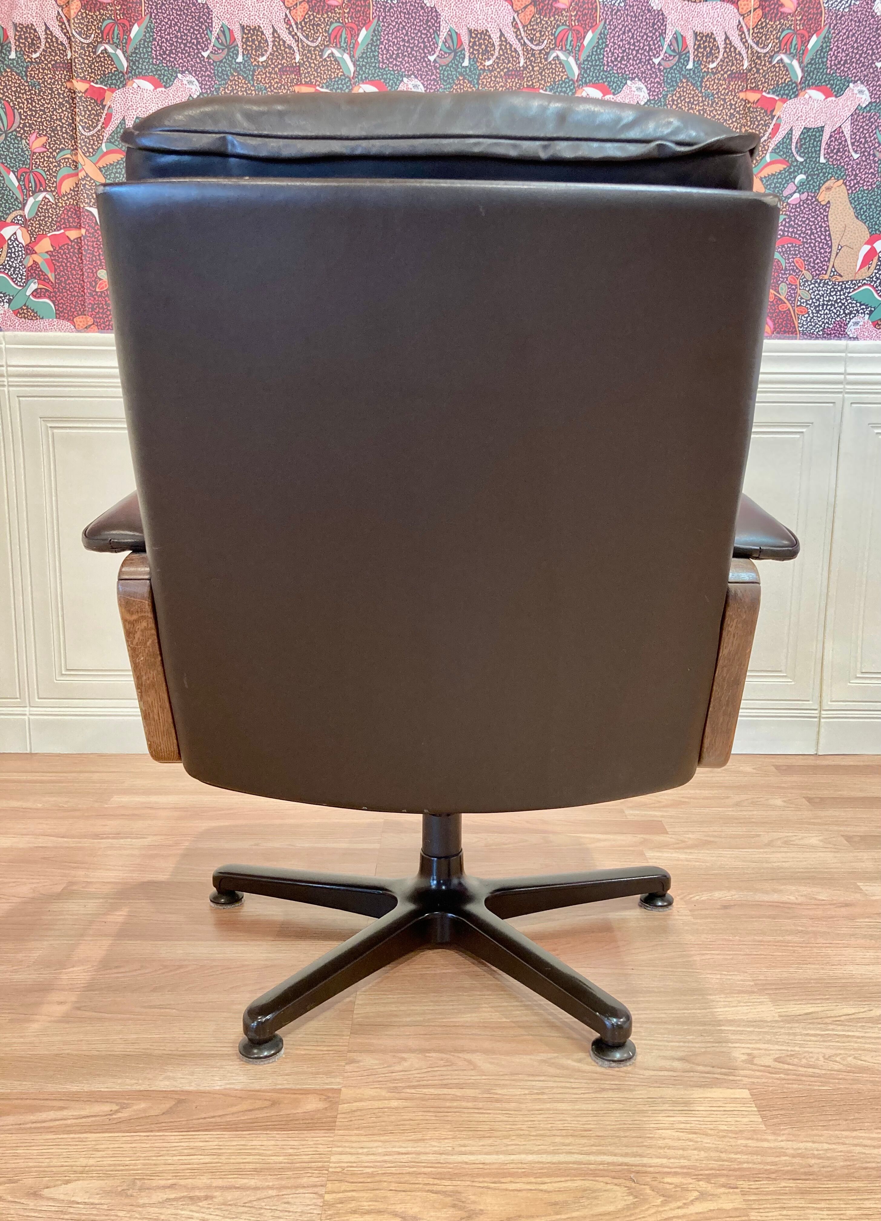 Swivel armchair and its ottoman "drabert" for "gerd lange".