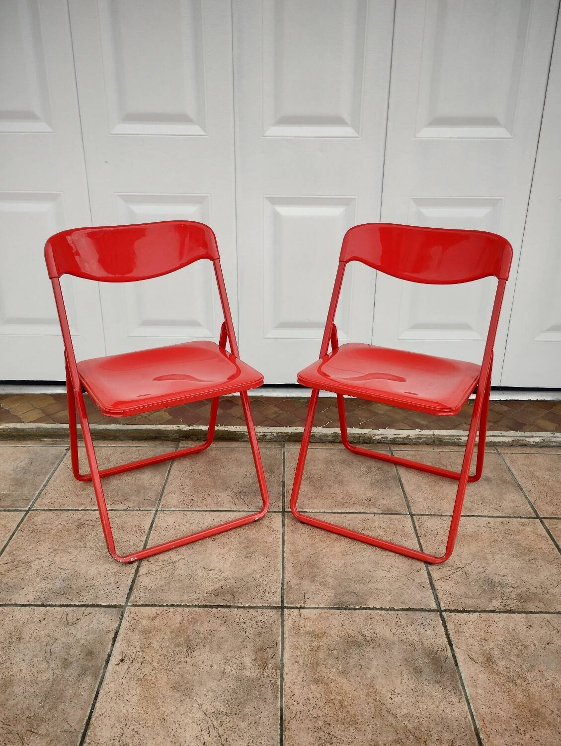 Pair of Italian folding chairs