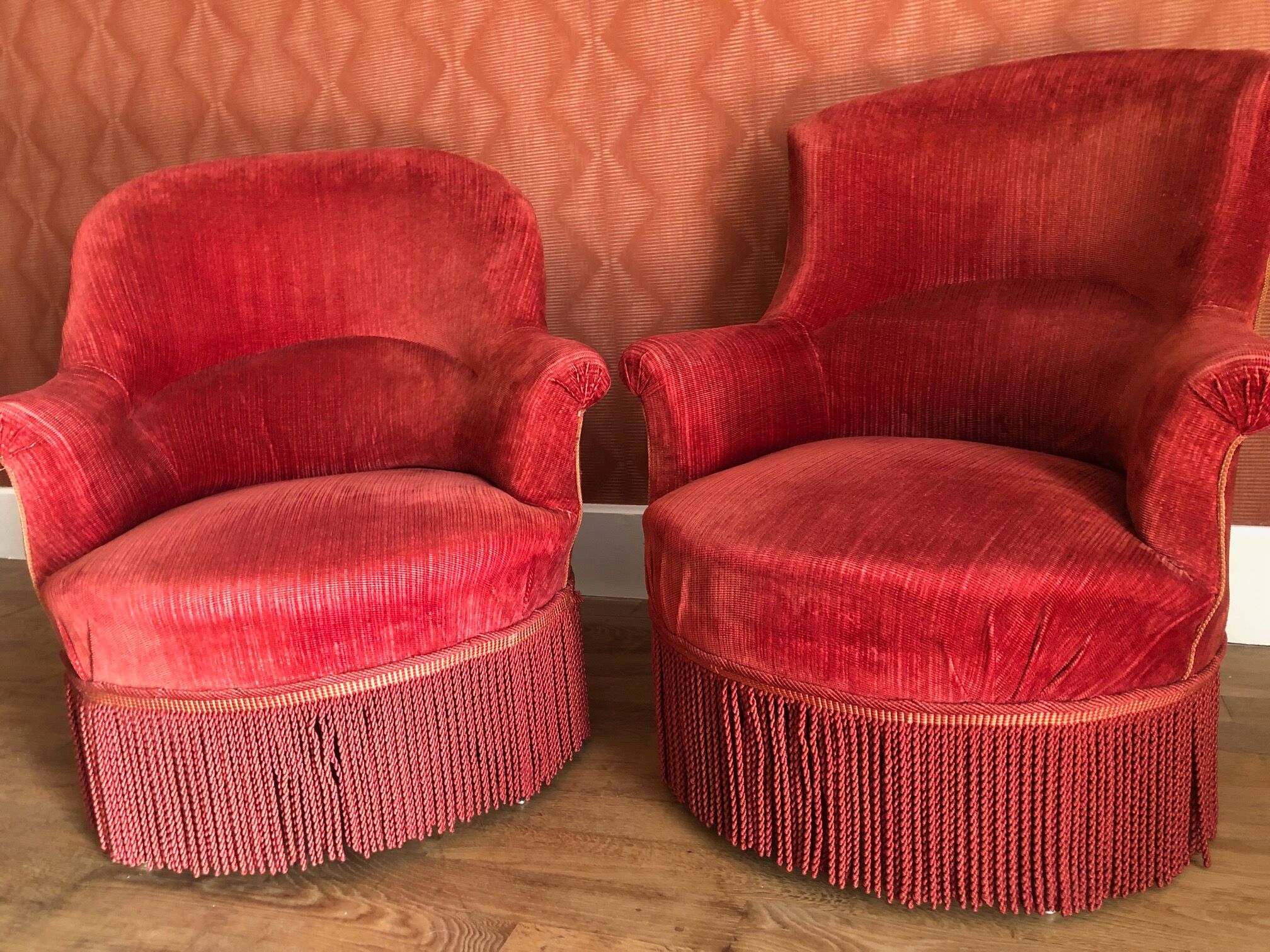 Paire de fauteuils crapaud velours
