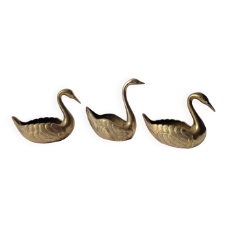 Trio of zoomorphic brass swan empty pockets