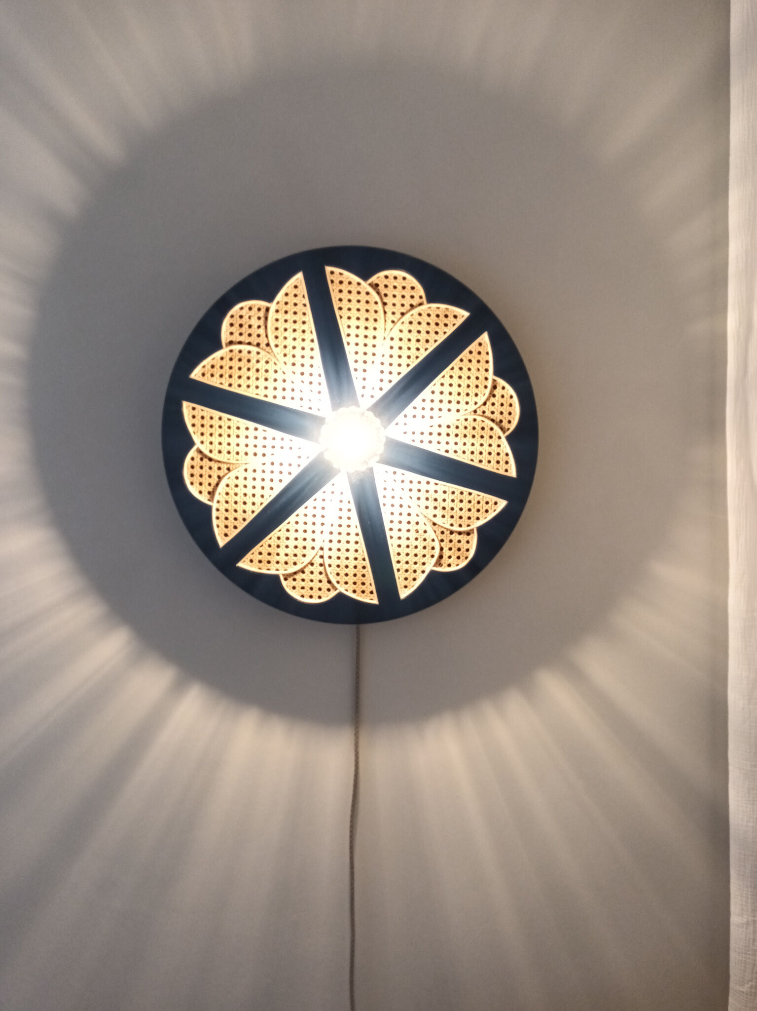 Wall lamp with plug and switch, blue