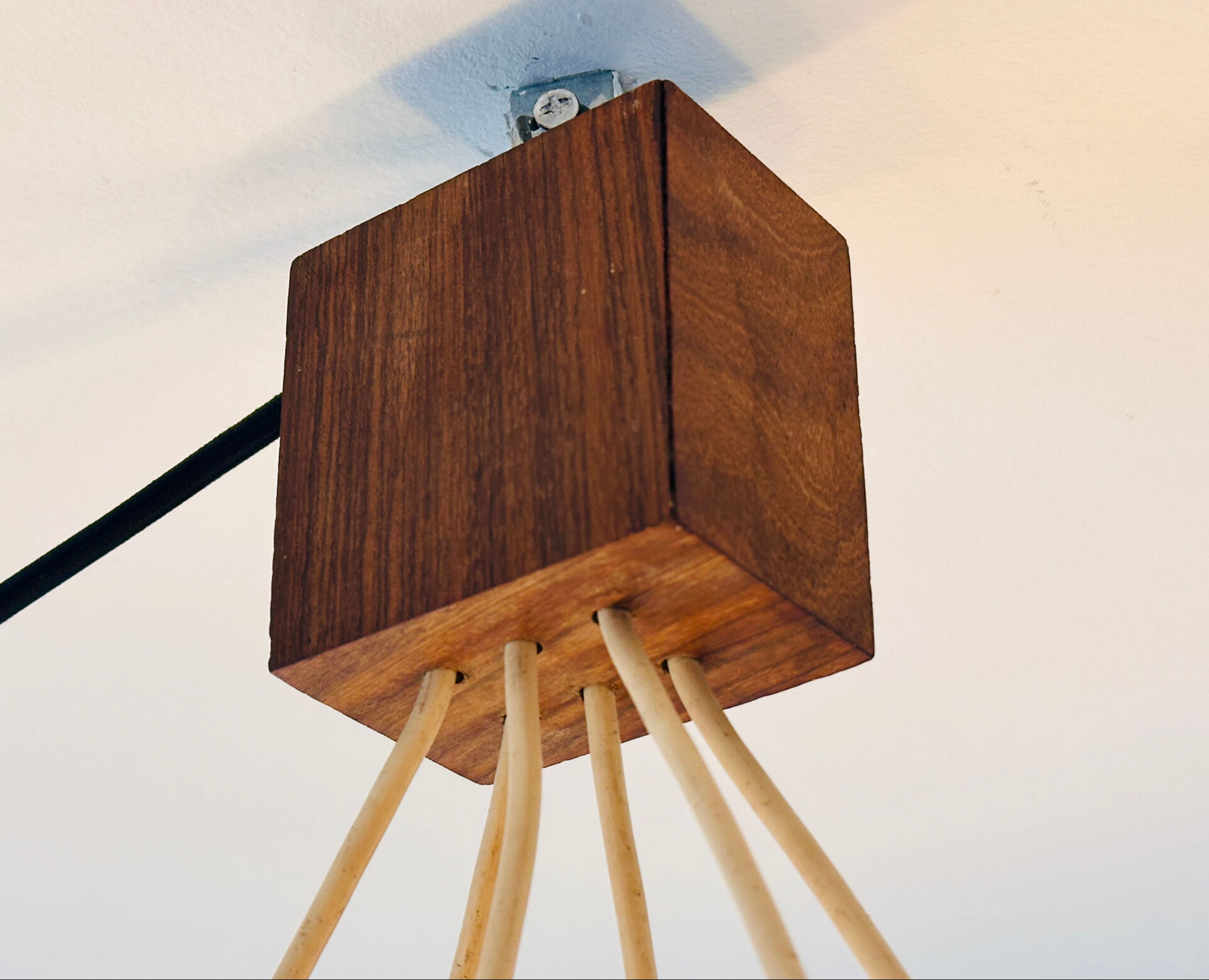 Scandinavian suspension in teak and acrylic Perspex from the 1960s.