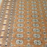 Oriental carpet wool
