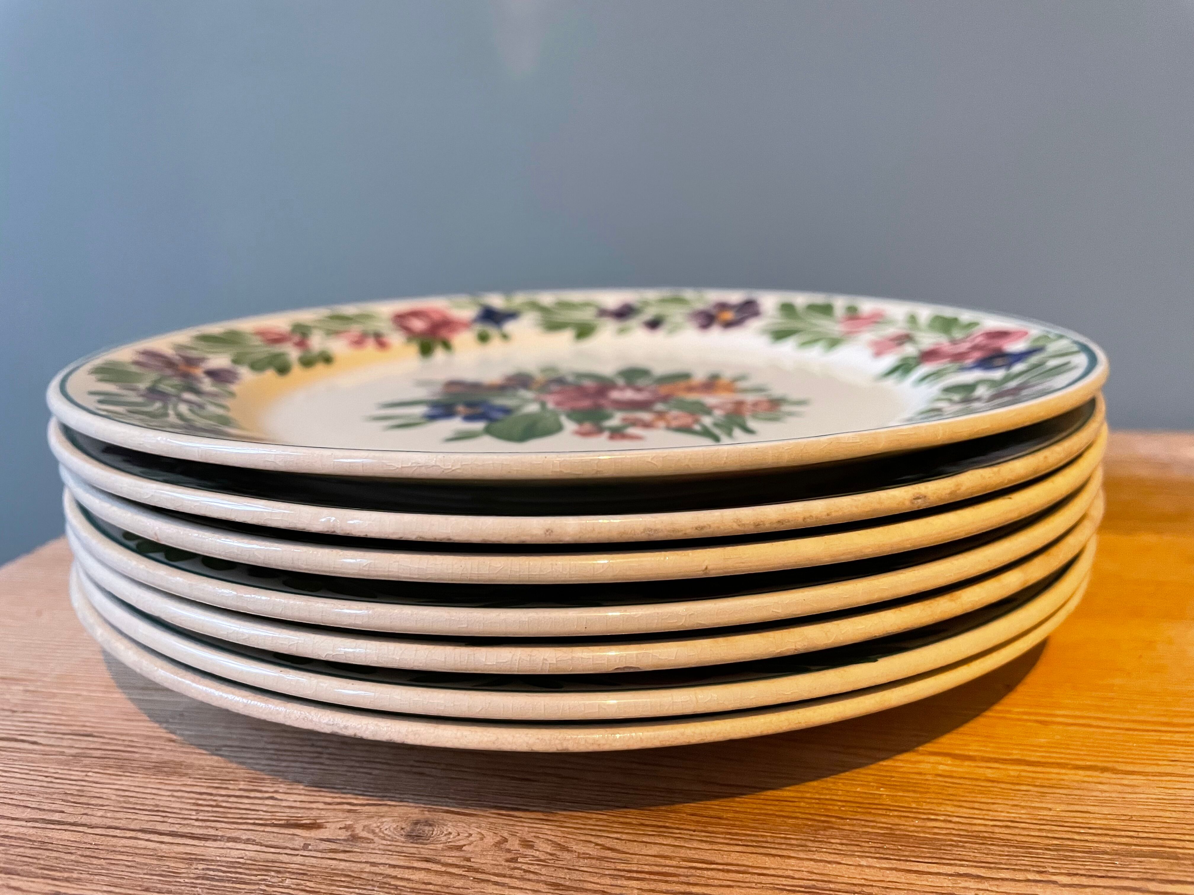 Set of 7 plates in Sarreguemines earthenware, Rusticana model