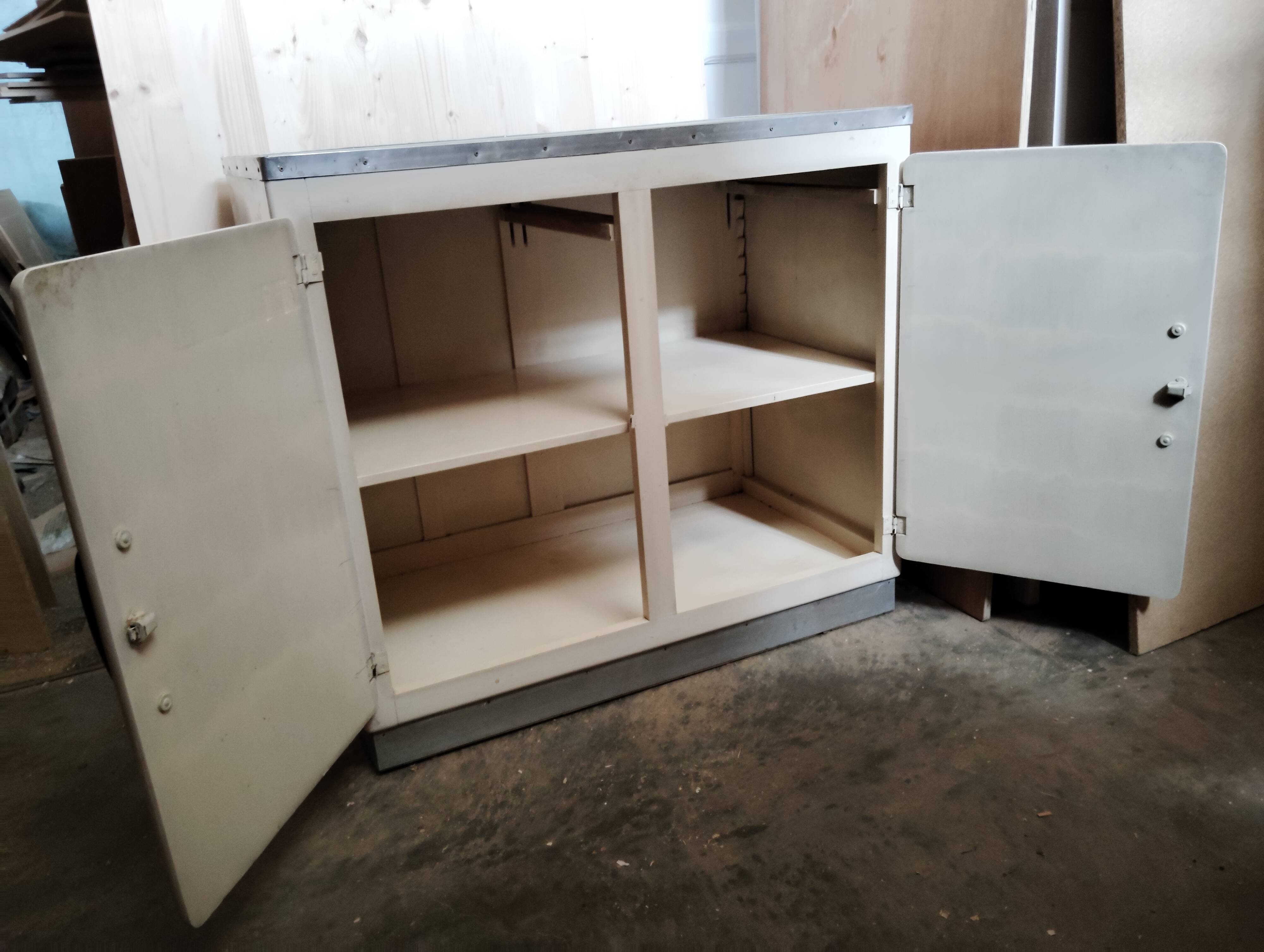 Mado high and low kitchen furniture set