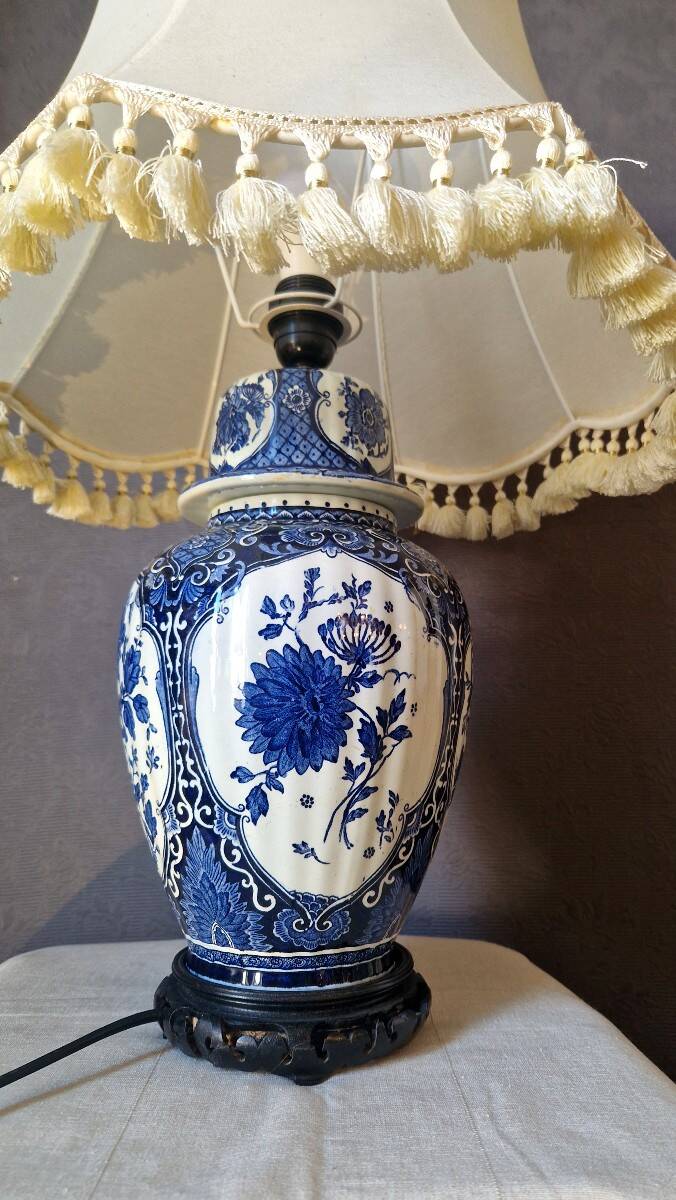 20th-century ceramic lamp