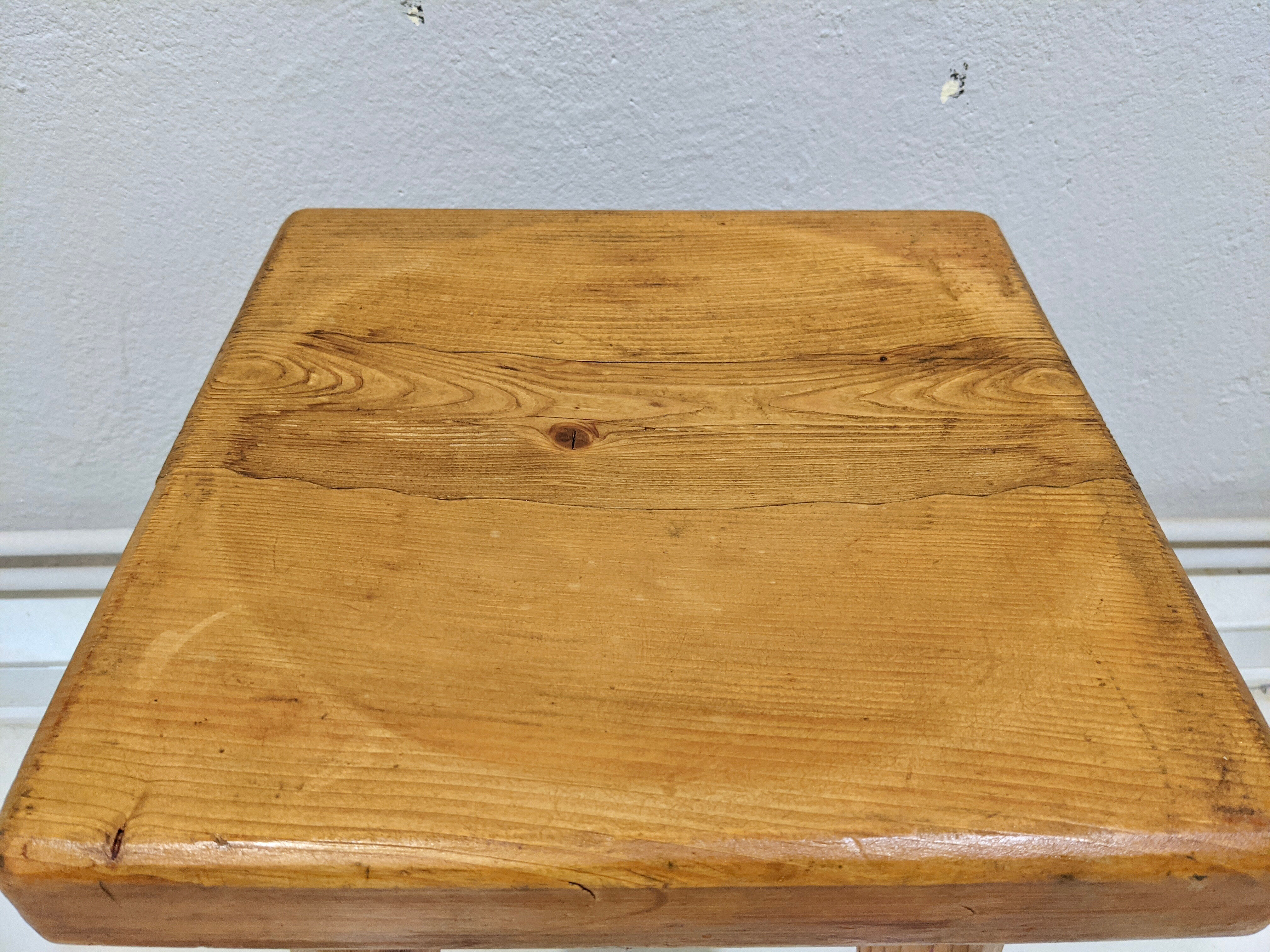 Tabouret de Christian Durupt pour la station Méribel | Selency