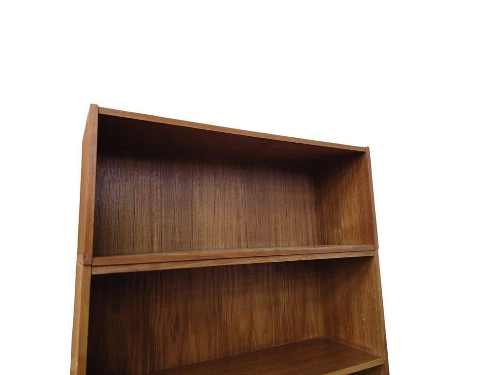 Vintage wooden shelf/bookcase/display cabinet