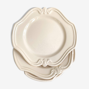 4 ceramic plates