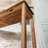 Console service in solid oak, circa 1900.