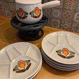 Burgundy fondue service